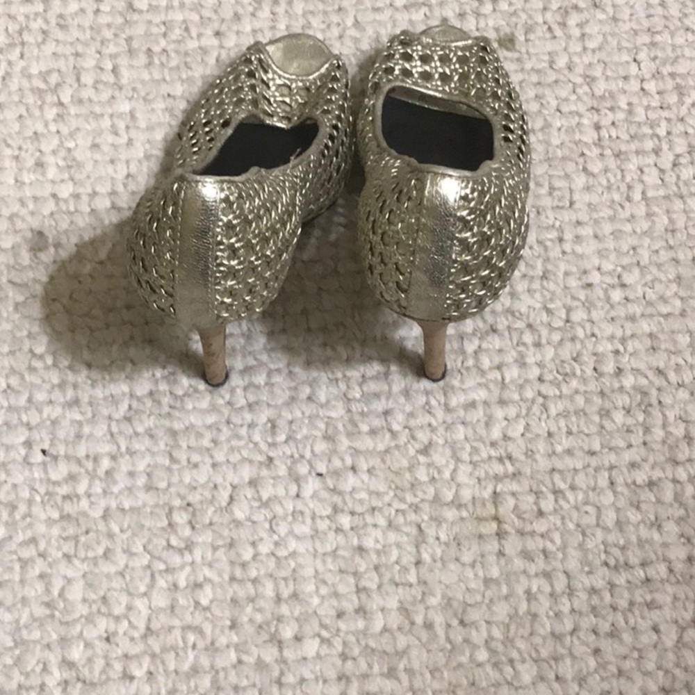 Shoes - Picture 3 of 3
